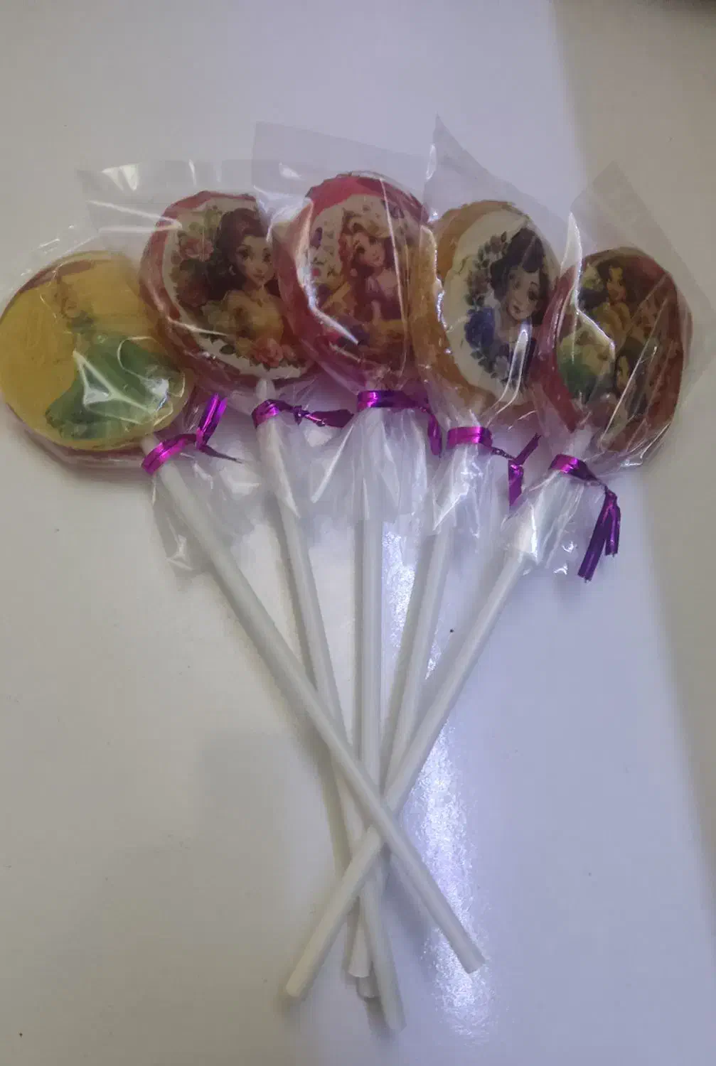 انواع پاستیل و آبنبات چوبی و قند های خوشمزه دورس|خوردنی و آشامیدنی|مشهد, مصلی (کارمندان اول)|دیوار