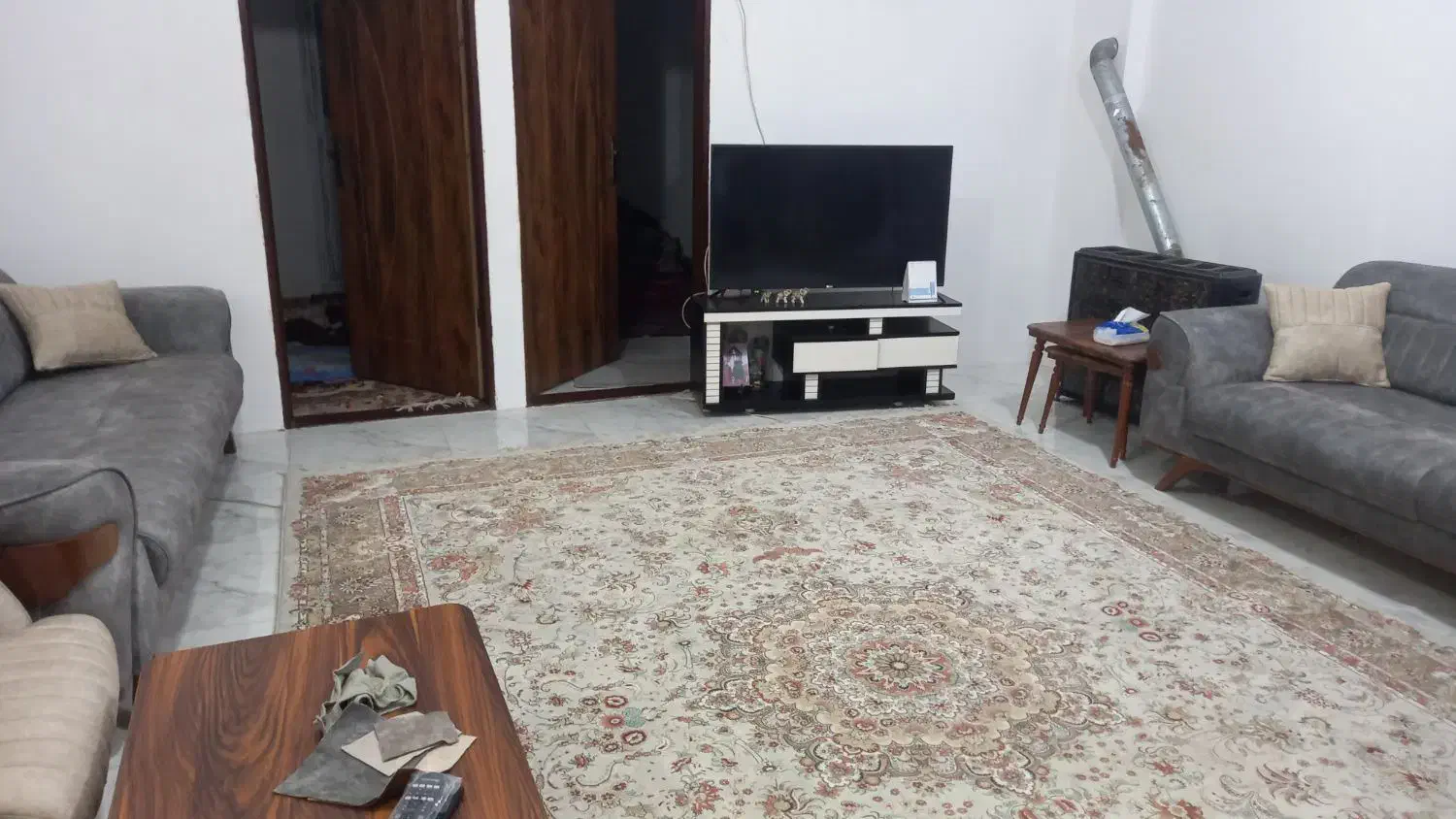 ساختمان ۲ طبقه  ۲ واحد مسکونی در الاهیه|فروش خانه و ویلا|محمدشهر, جعفرآباد|دیوار