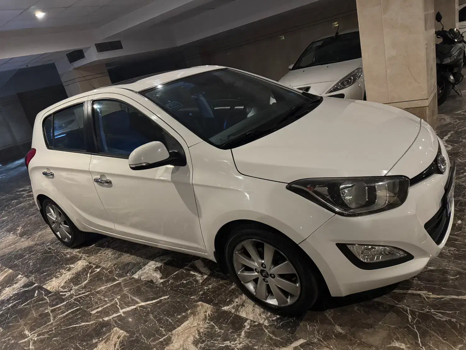 هیونداi20 2015|خودرو سواری و وانت|تهران, حکمت|دیوار