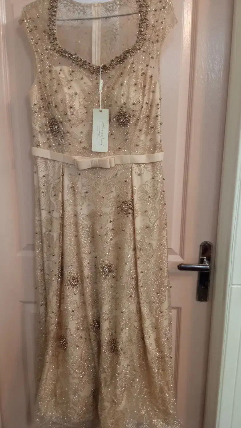 لباس مجلسی|لباس|کهریزک, |دیوار