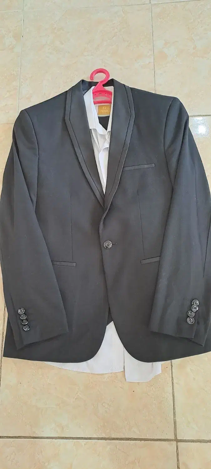 کت و شلوار به همراه جلیقه و پیراهن سفید|لباس|وحیدیه, |دیوار