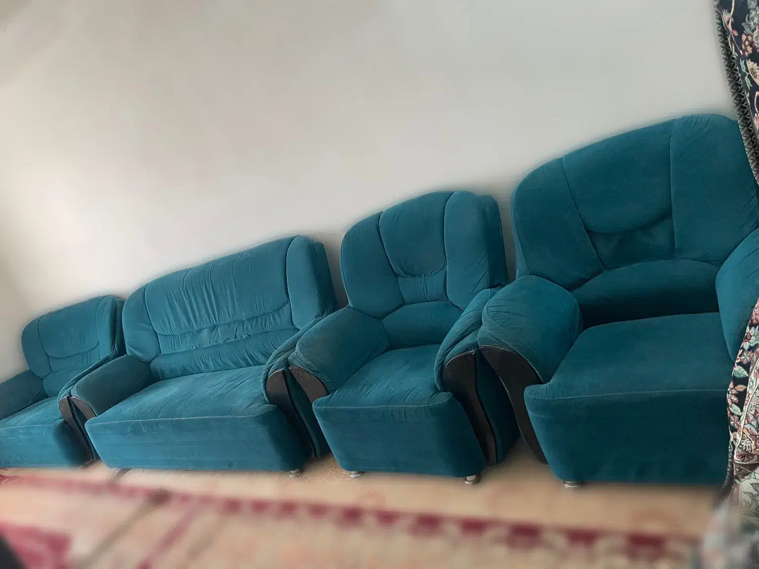 مبل ۷ نفره|مبلمان خانگی و میز عسلی|سرخنکلاته, |دیوار