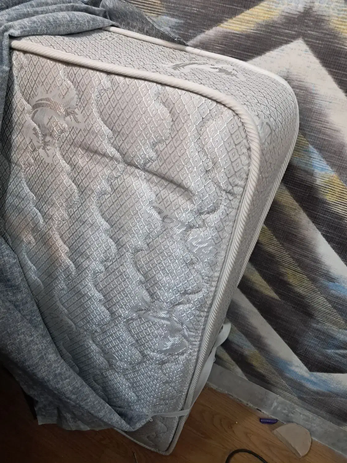 تشک یکنفره|تشک تختخواب|رشت, شهرک صبا|دیوار