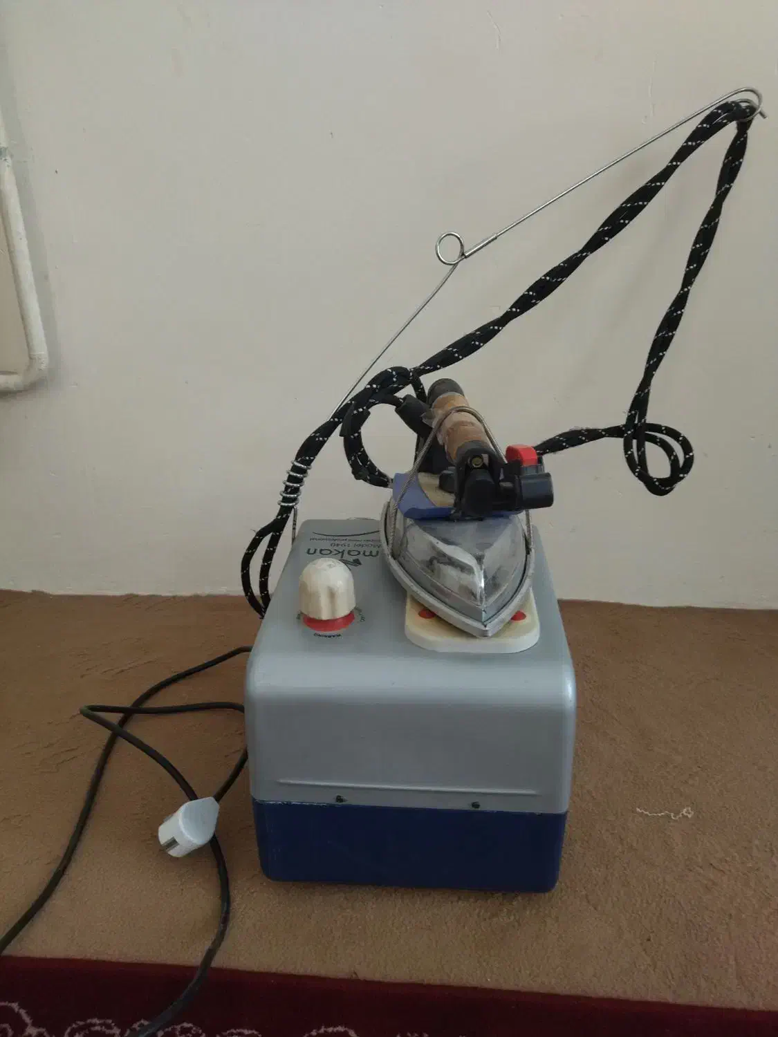 اتو بخار مخزنی ماکان|اتو و لوازم اتو|طبس, |دیوار