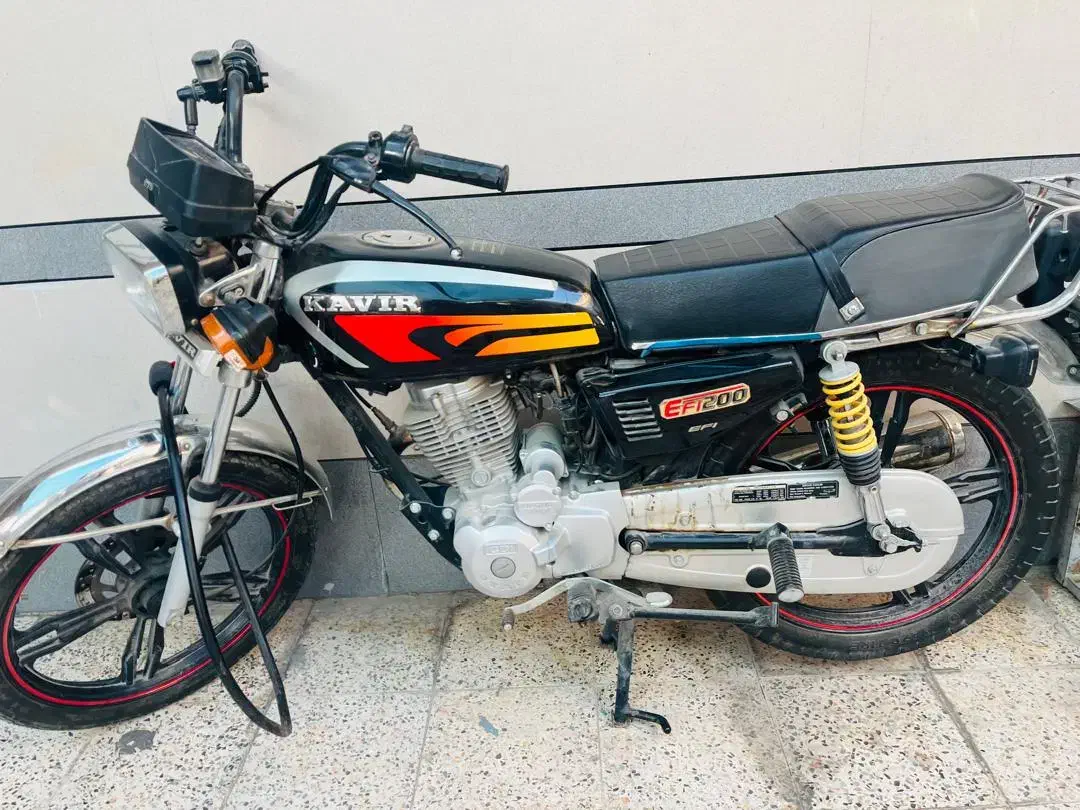 یک موتورسیکلت|موتورسیکلت|شوشتر, |دیوار