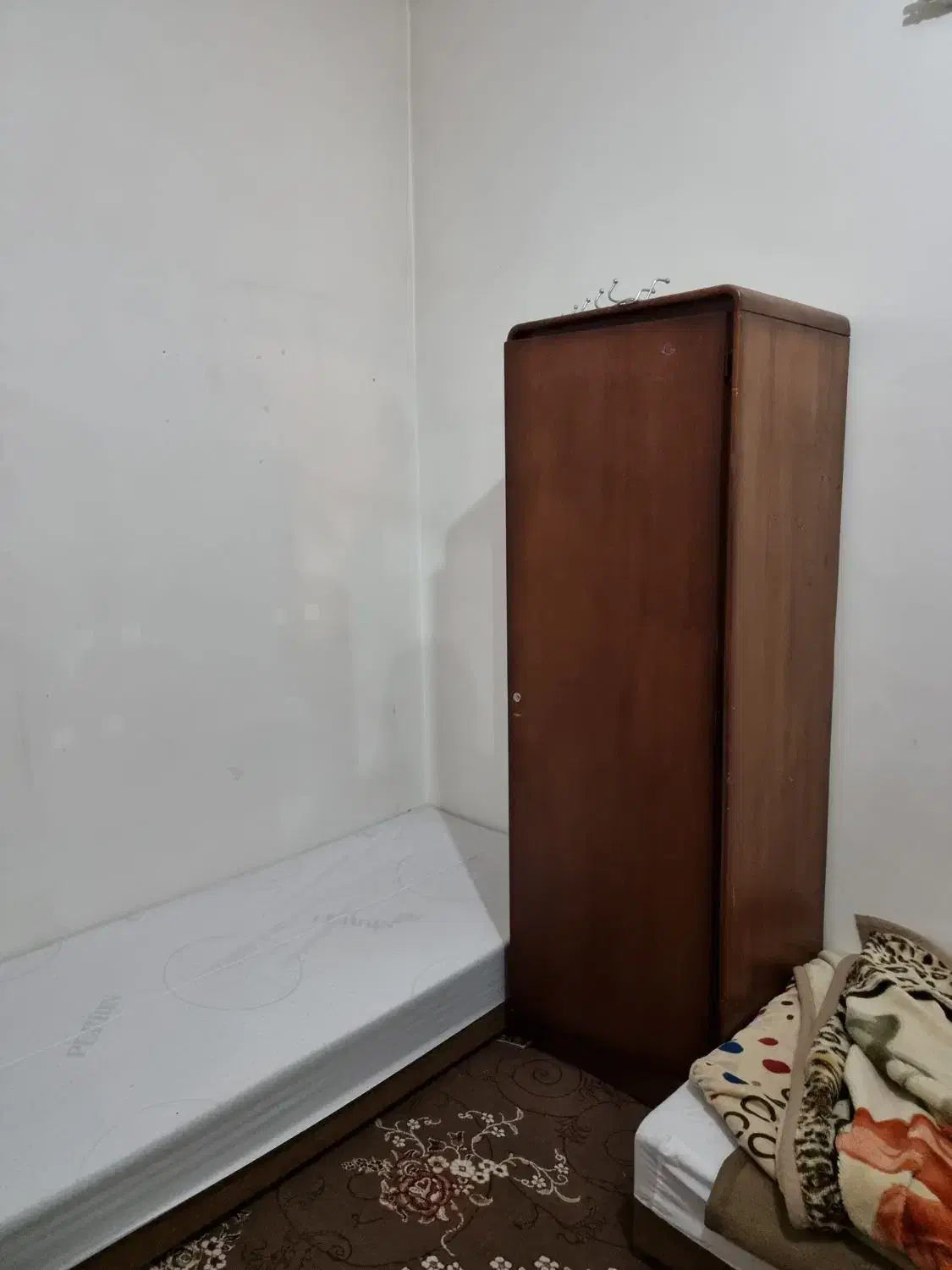 خوابگاه پانسیون دخترانه بسیار خلوت|اجارهٔ کوتاهمدت آپارتمان و سوئیت|شیراز, پانصد دستگاه ارتش|دیوار