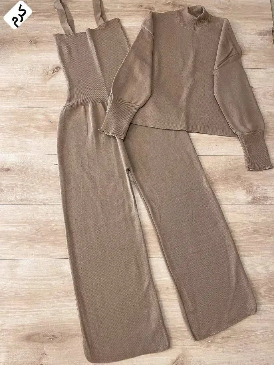 لباس|لباس|قم, نخودی|دیوار