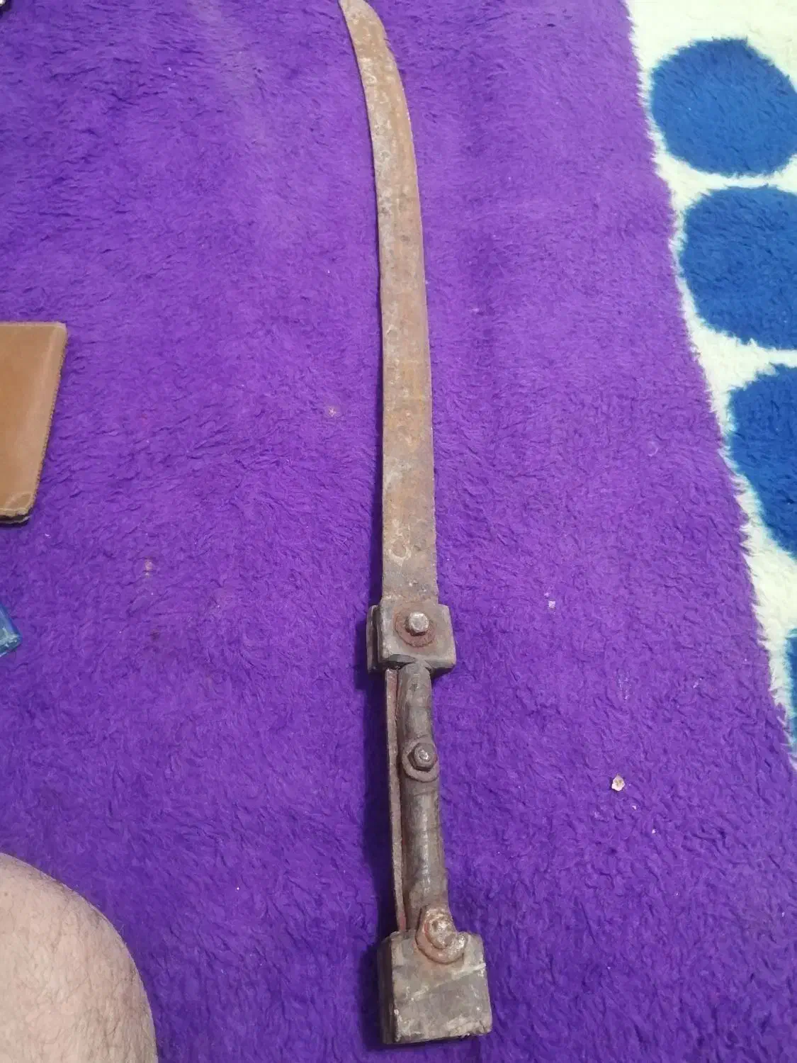 شمشیر قدیمی|کلکسیون اشیاء عتیقه|نجفآباد, حومه نجف آباد|دیوار