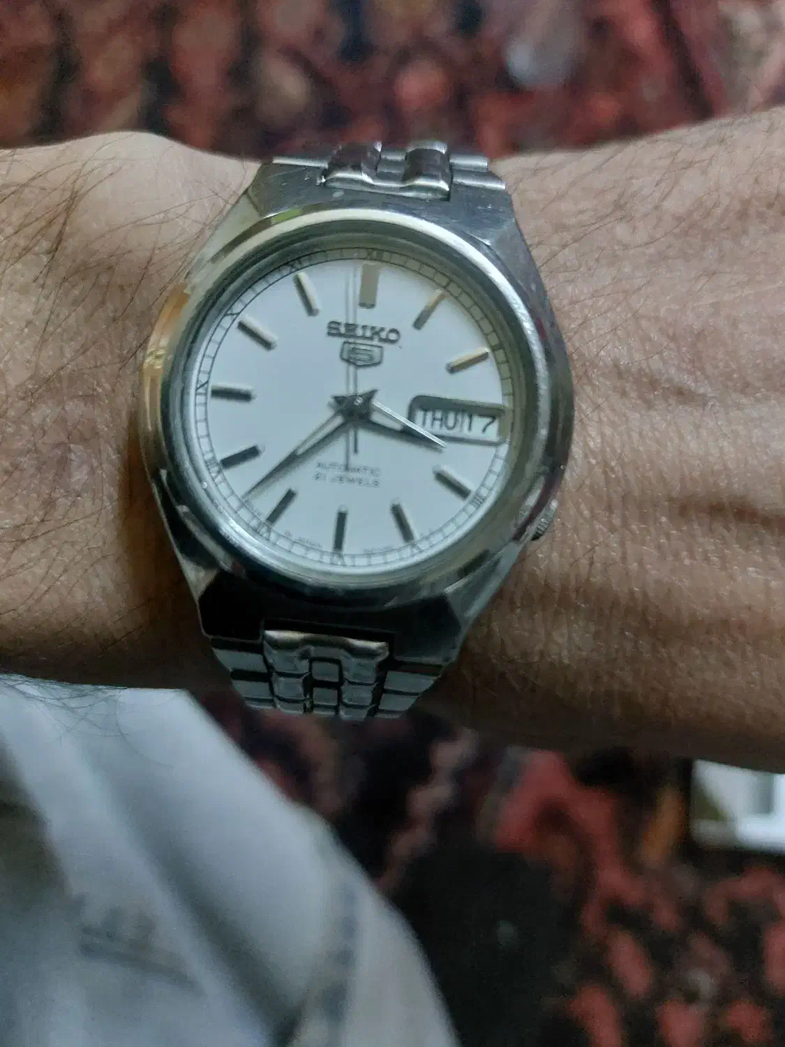 ساعت|ساعت|قم, نیروگاه|دیوار