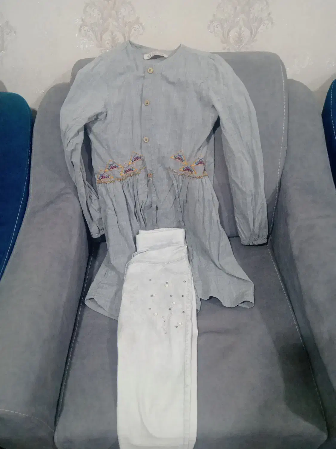 انواع لباس بچه گانه ۹ تا۱۱و ۵تا ۷ سال حراج|کفش و لباس بچه|زاهدان, |دیوار