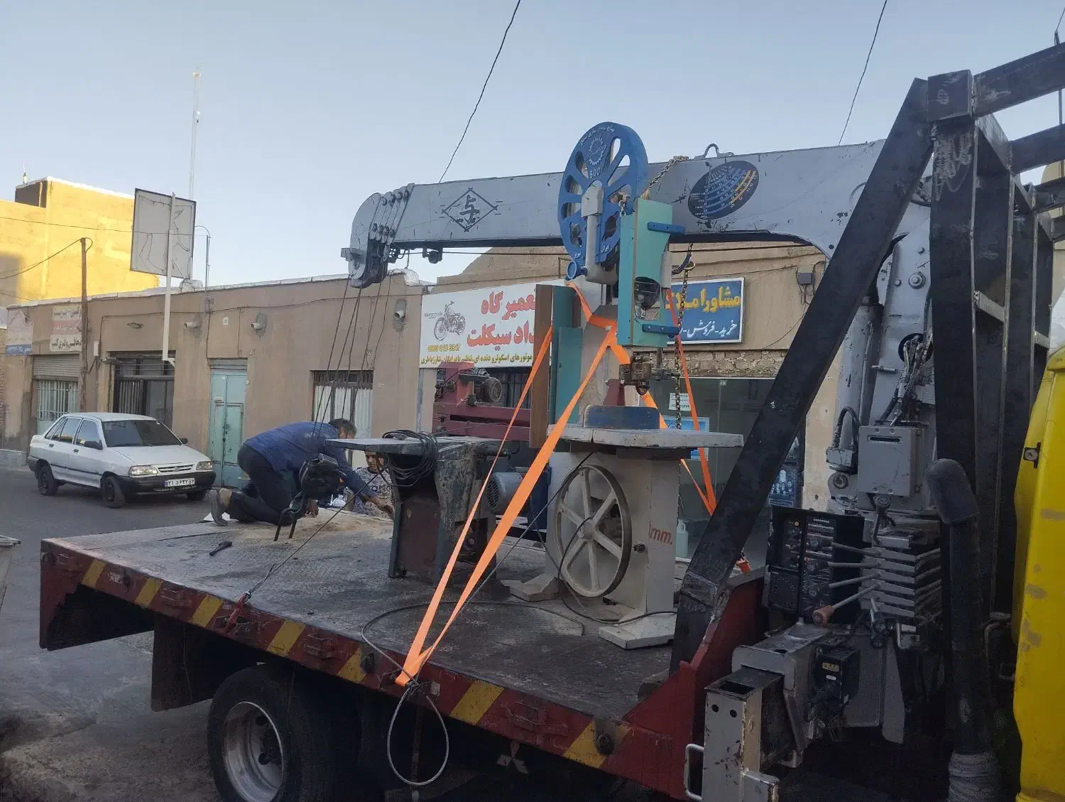 حمل و جابجا بار و خودرو با چرثقیل|خدمات حمل و نقل|بیرجند, |دیوار