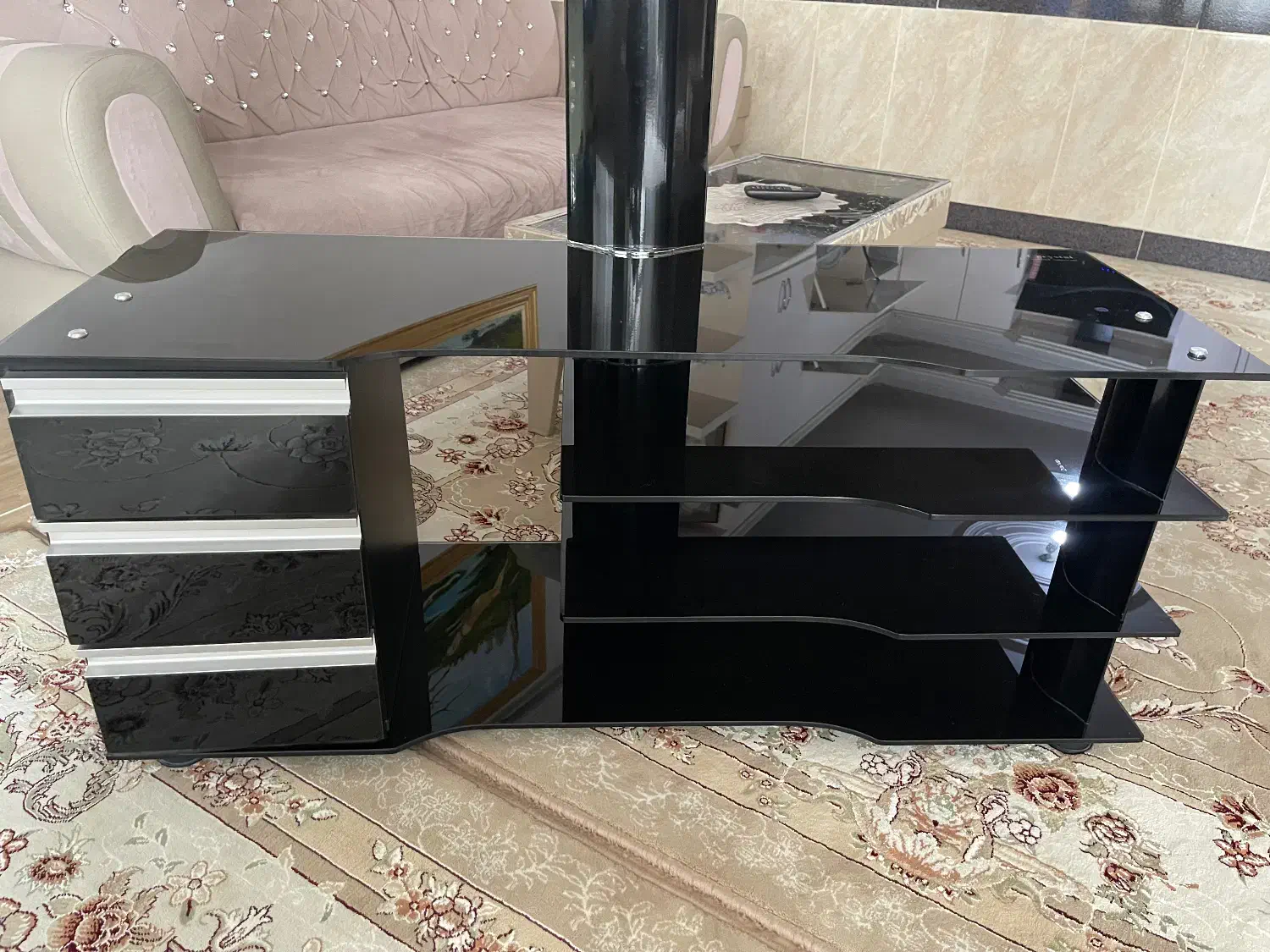 میز تلویزیون|میز تلویزیون|مهاباد (آذربایجان غربی), |دیوار