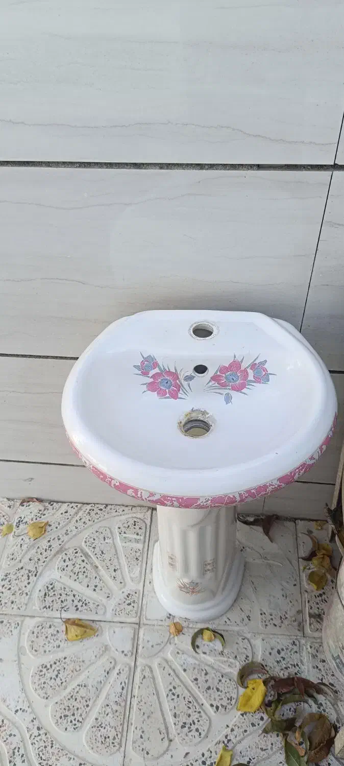 روشویی|لوازم سرویس بهداشتی|قروه, |دیوار