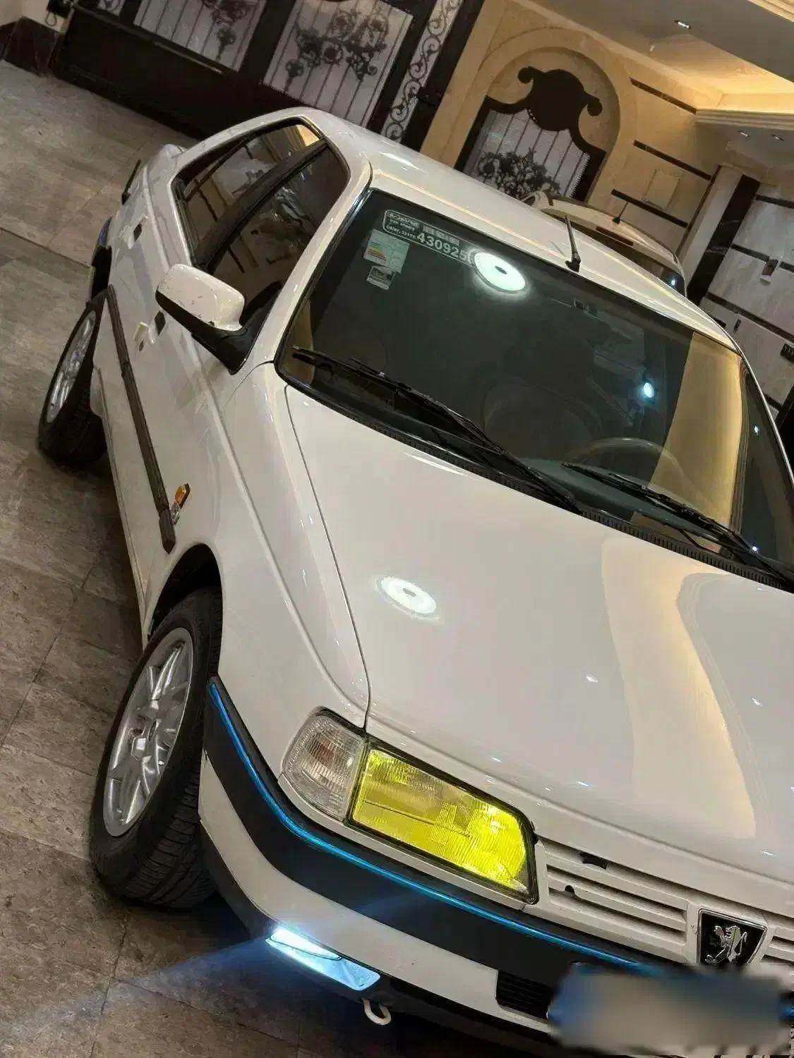 405 سفید|خودرو سواری و وانت|نسیم‌شهر, |دیوار