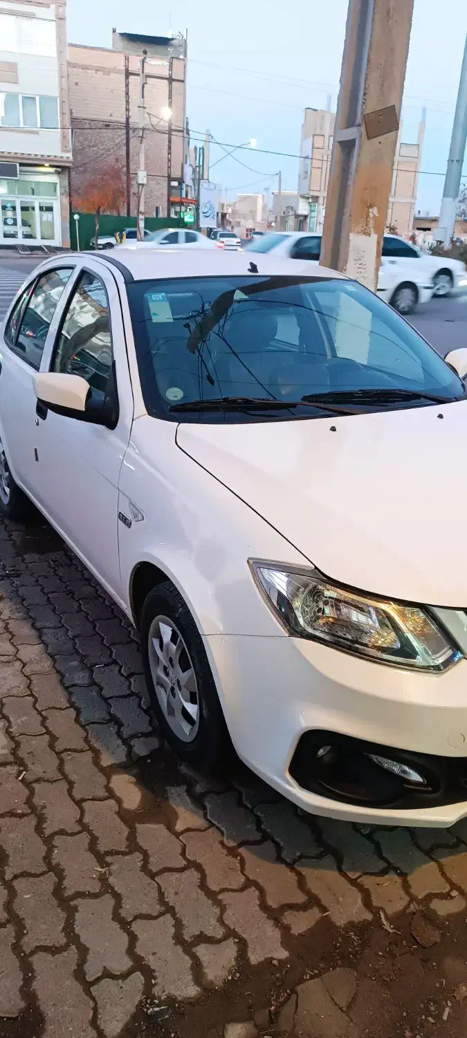 ساینا دوگانه فول مانیتور لمسی اخرای1402|خودرو سواری و وانت|ورزقان, |دیوار