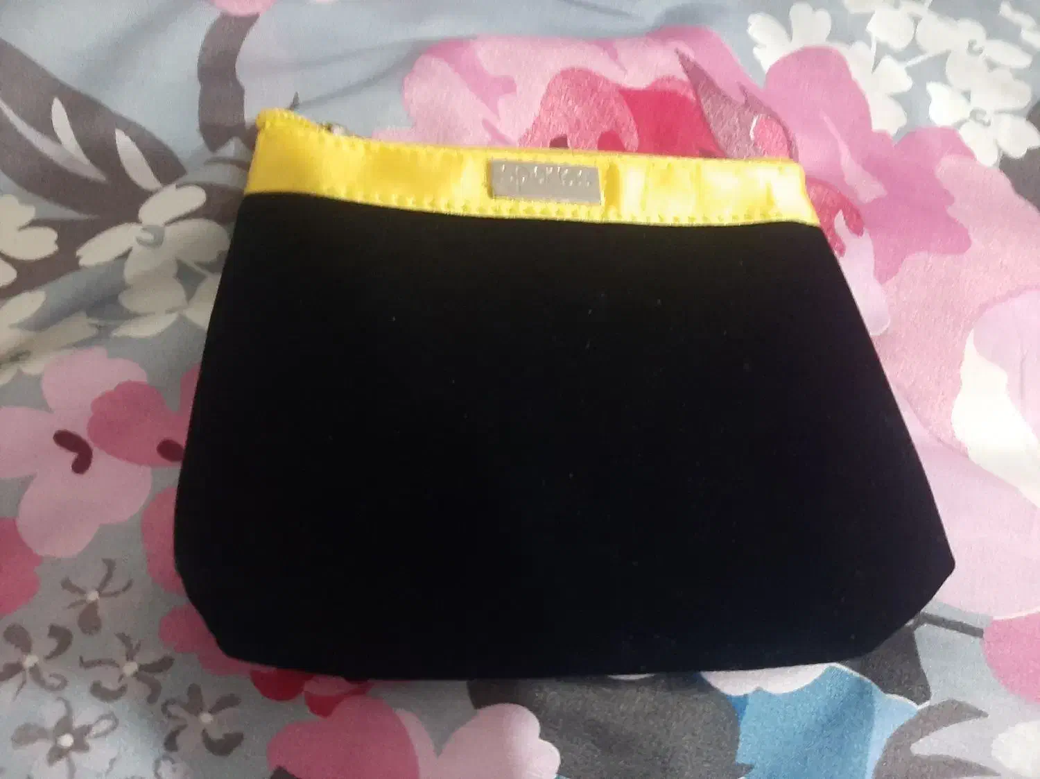 کیف لواازم ارایشی|کیف، کفش، کمربند|میاندوآب, |دیوار