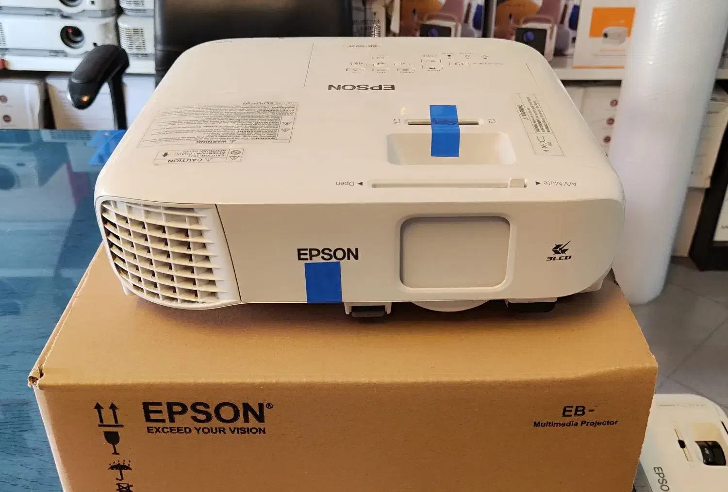 ویدیو پروژکتور های سینمایی مناسب فضای روشن|تلویزیون و پروژکتور|تهران, جمال‌زاده|دیوار