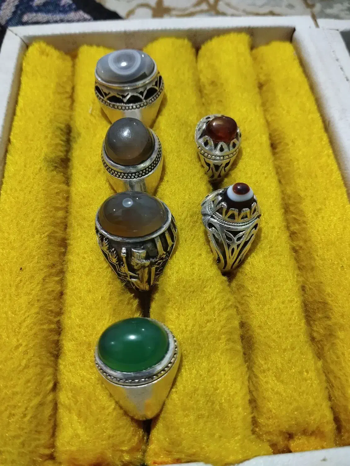 تعدادی انگشتر وزنجیر|جواهرات|مشهد, همت آباد|دیوار