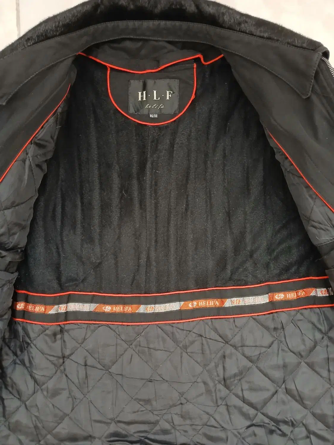 کاپشن مردانه|لباس|قم, مسجد امام حسن|دیوار