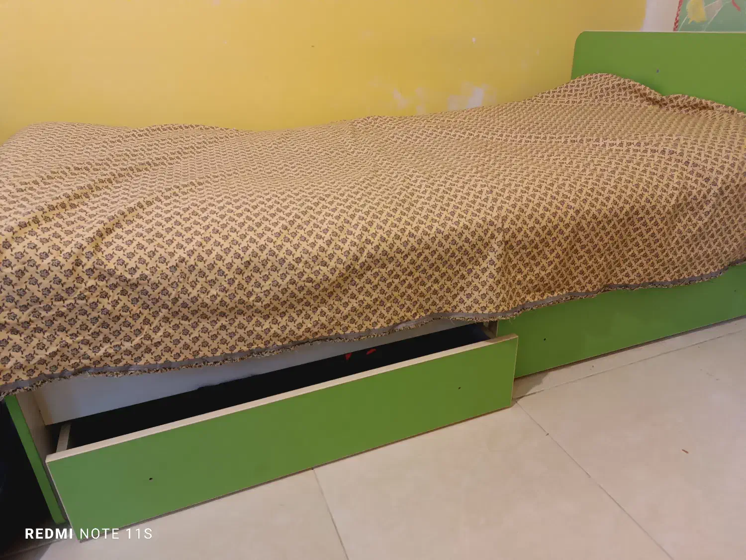 تخت یک نفره نوجوان|تخت و سرویس خواب|سمنان, |دیوار