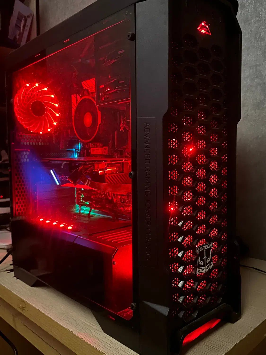 کیس گیمینگ|رایانه رومیزی|بروجرد, |دیوار