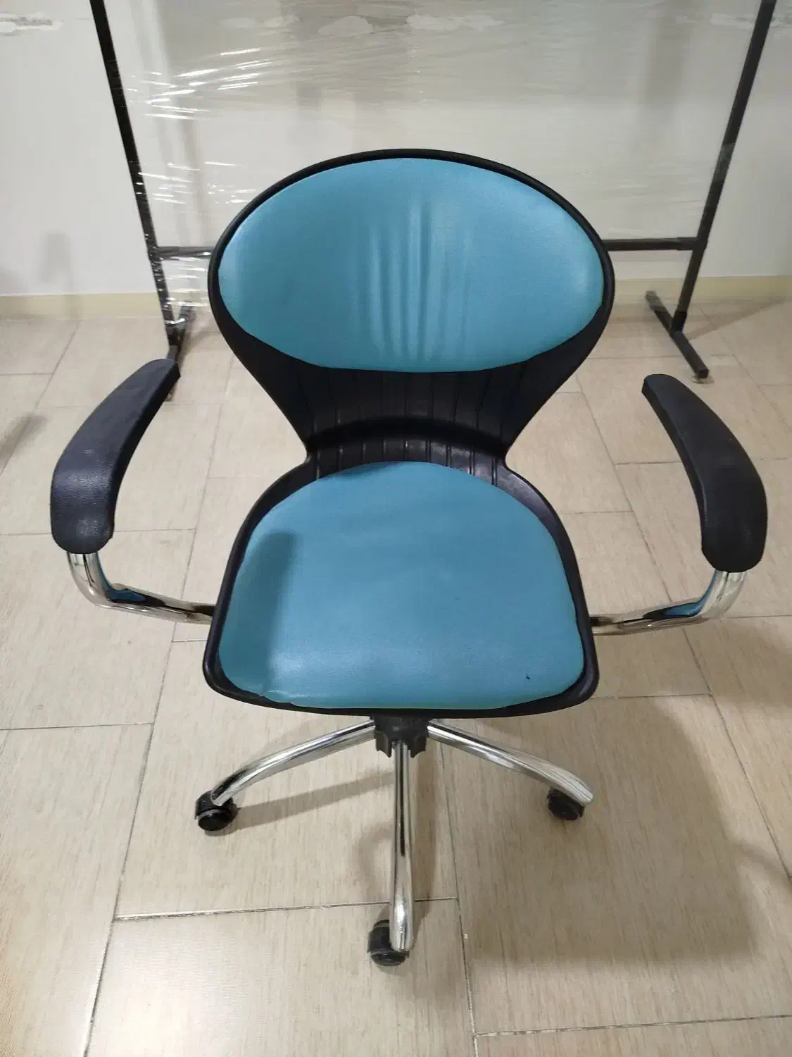 صندلی آموزشگاهی ثابت و چرخدار|صندلی و نیمکت|فردیس, فردیس|دیوار