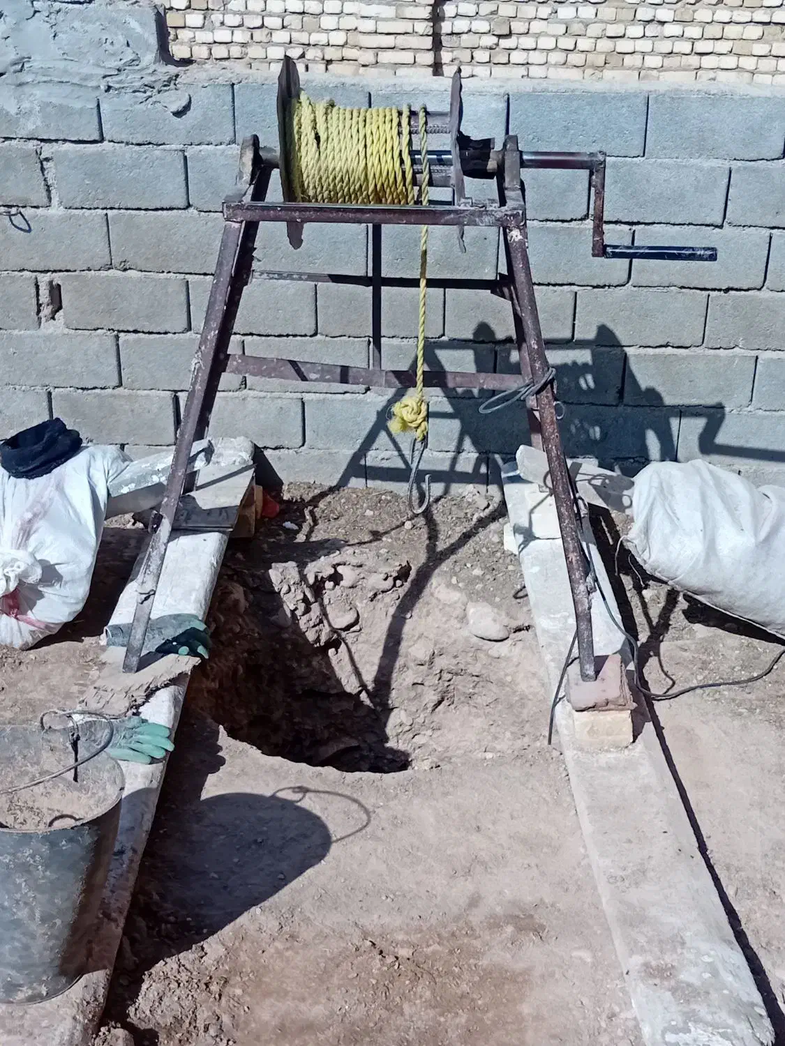 چاه کن وبنایی|خدمات پیشه و مهارت|بجنورد, |دیوار