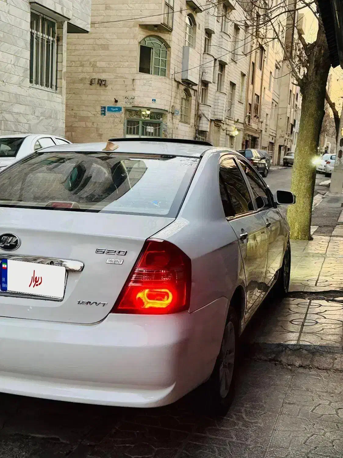لیفان 620 مدل آخر 93 1800 سانروف دار|خودرو سواری و وانت|تهران, شهرک صادقیه|دیوار