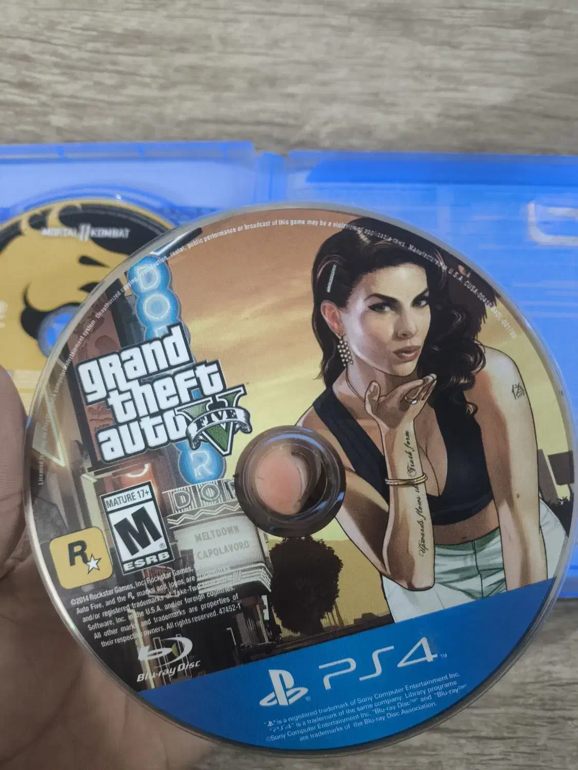 دیسک GTA .مورتال ۱۱ ps4 ps5|کنسول، بازی ویدئویی و آنلاین|شیراز, غدیر جنوبی|دیوار