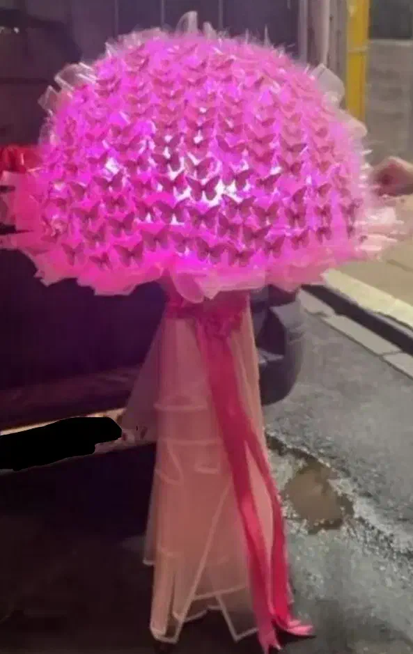 دسته گل پروانه ای ، بوکت جاودان|گل مصنوعی|مشهد, رده|دیوار