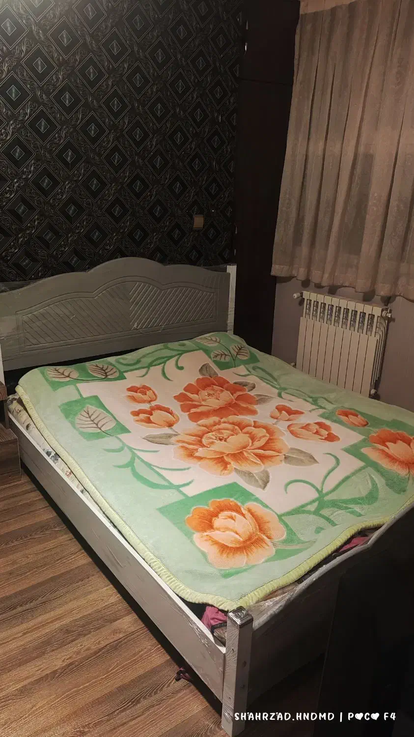 تخت خواب دونفره چوبی|تخت و سرویس خواب|تهران, سردارجنگل|دیوار