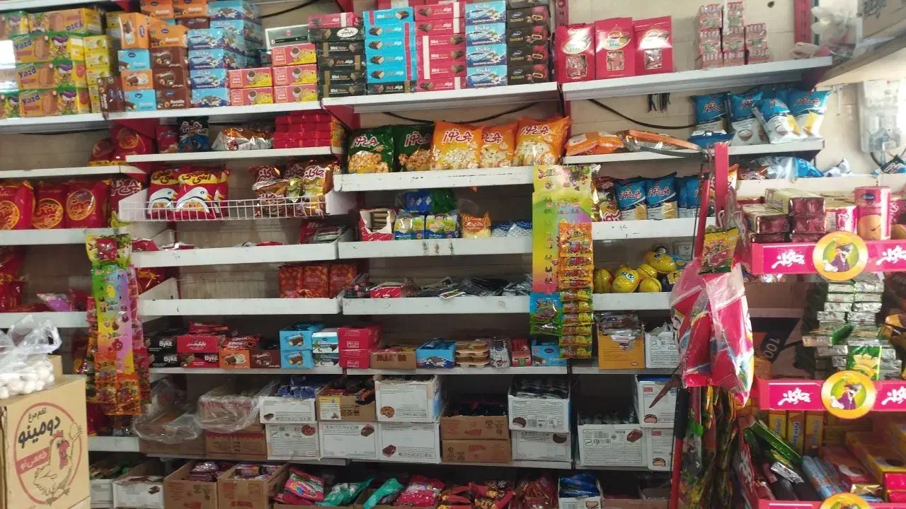 کارگر فروشگاه موادغذایی|استخدام خدمات فروشگاه و رستوران|آبیک, |دیوار