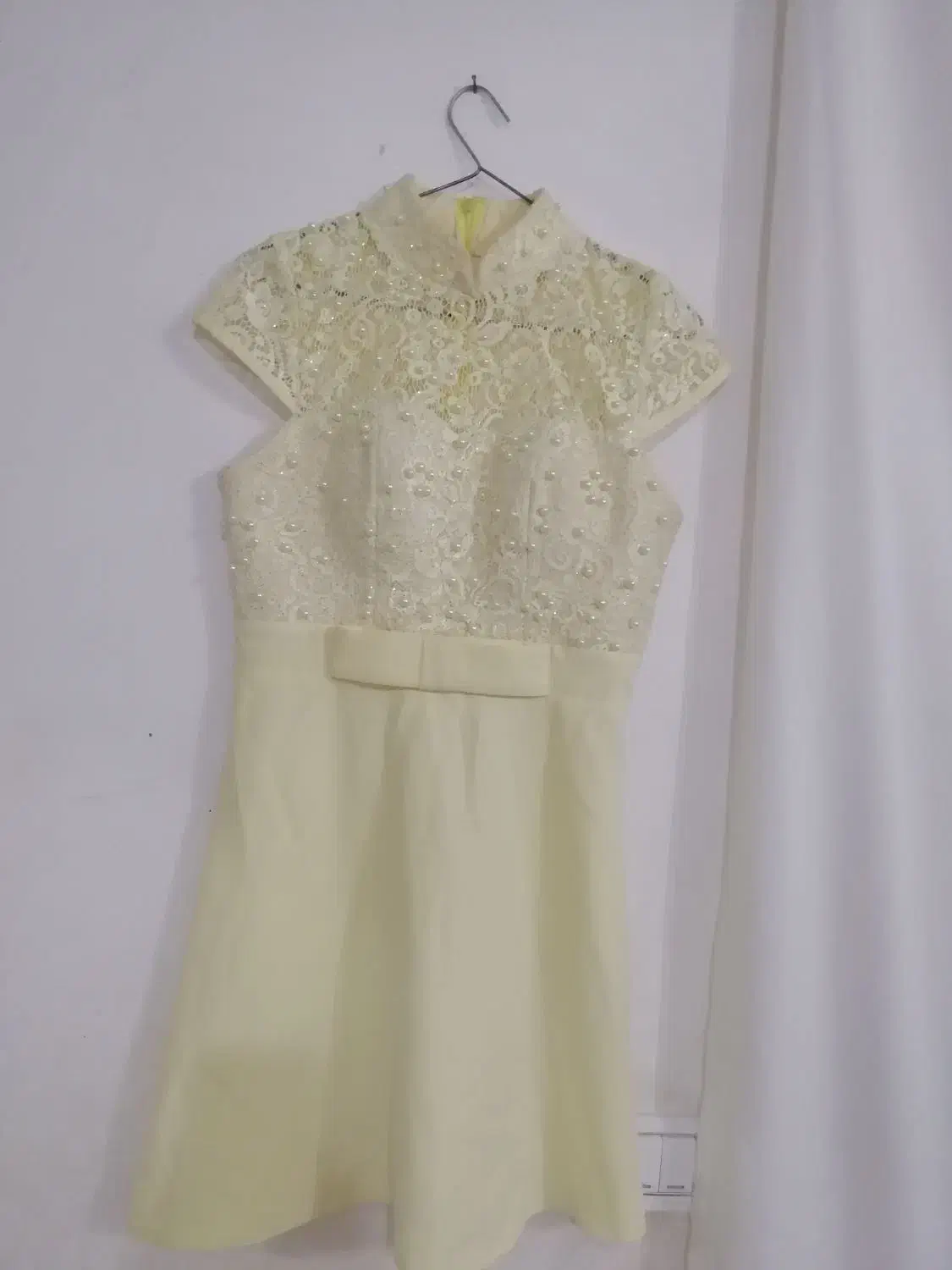 لباس مجلسی|لباس|تربتحیدریه, قائم|دیوار