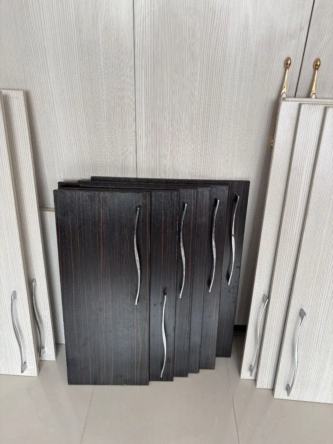 درب کابینت|مصالح و تجهیزات ساختمان|برخوار, |دیوار