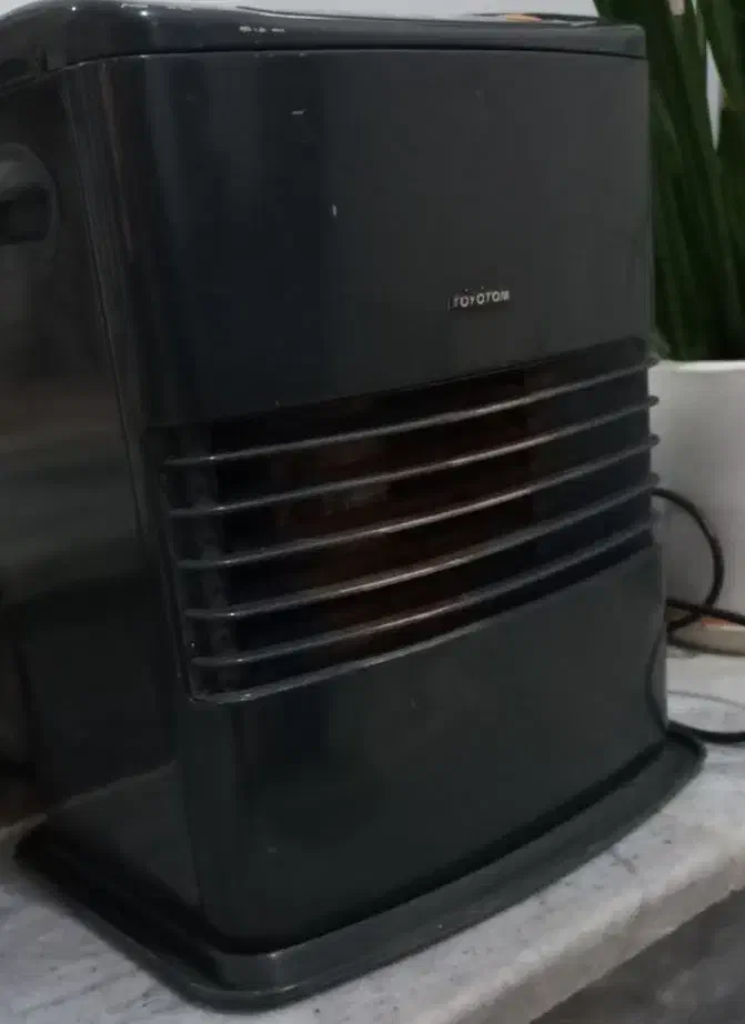 بخاری نفتی وبرقی تویوتومی|بخاری، هیتر، شومینه|آبدانان, |دیوار