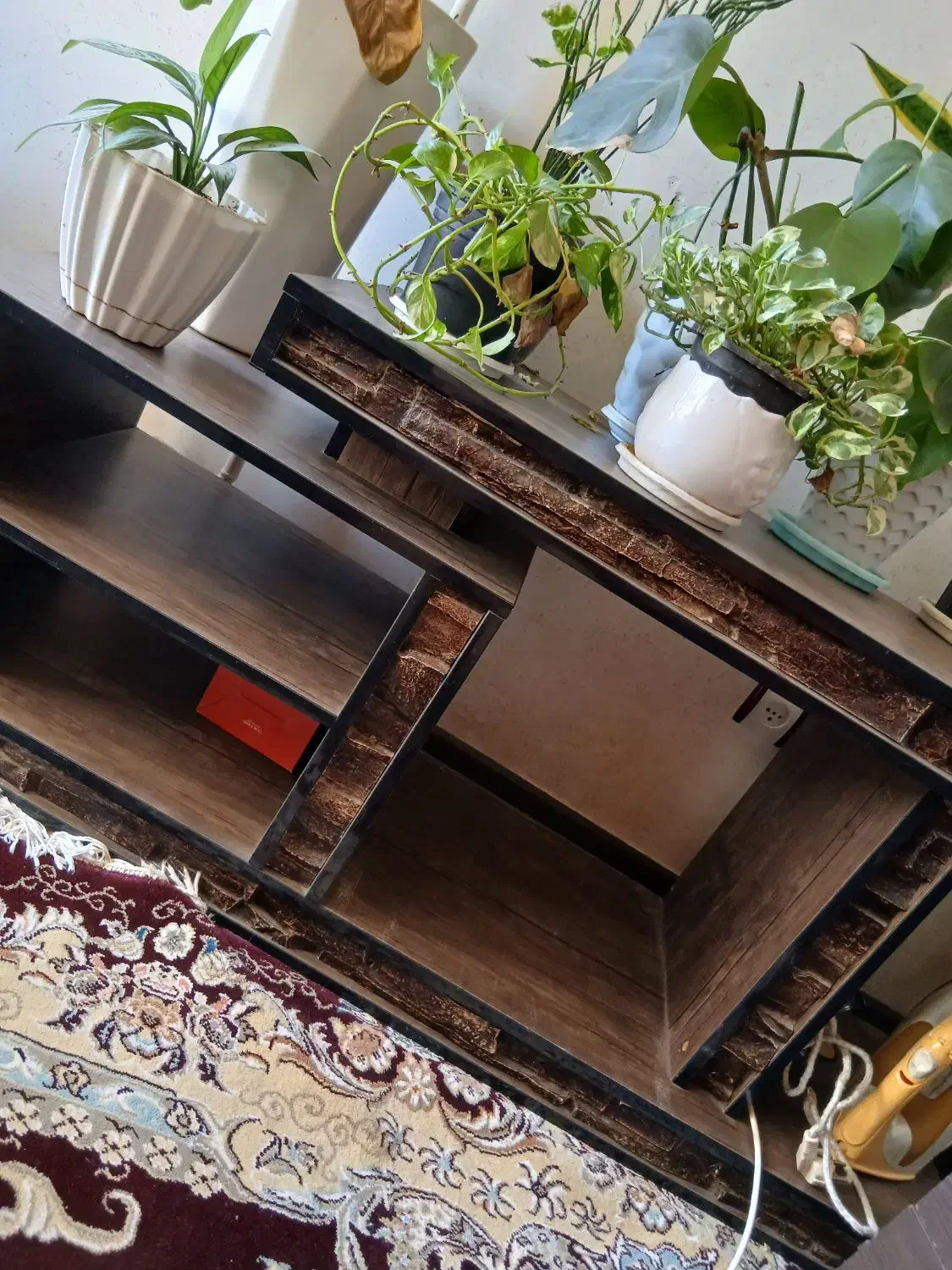 میز تلویزیون کارکرده سالم|میز تلویزیون|تالش, هشتپر|دیوار