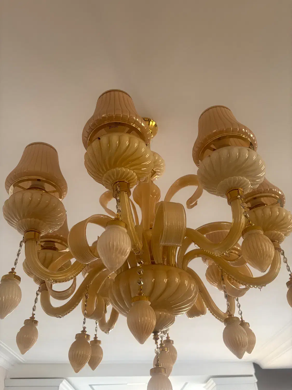 لوستر ۸ شاخه|لوستر و چراغ آویز|قم, زنبیل آباد|دیوار