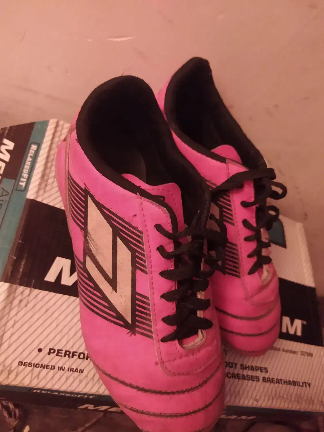 کفش استک چمن جنس خوب|کیف، کفش، کمربند|الوند, |دیوار