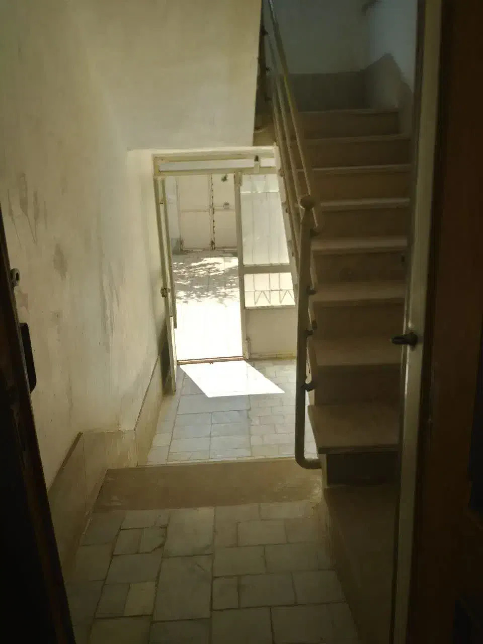 دوطبقه ویلایی به علت مهاجرت زیر فی .معاوضه با مشهد|فروش خانه و ویلا|سبزوار, امیر کبیر|دیوار