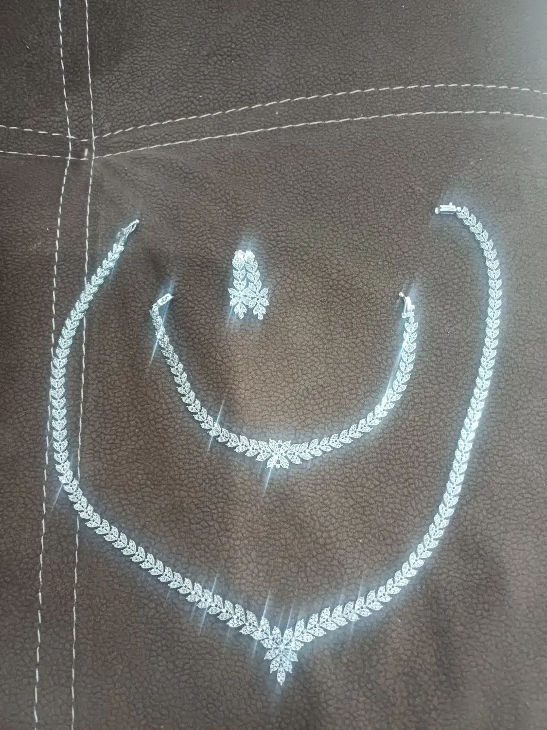 سرویس طلای تمام تراش 150 بالای تابلو.|جواهرات|تهران, تهرانپارس جنوبی|دیوار