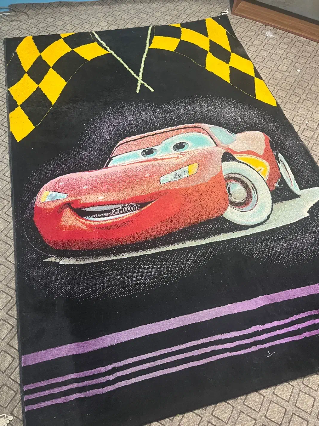 فرش ۴متری|فرش|رشت, منظریه|دیوار