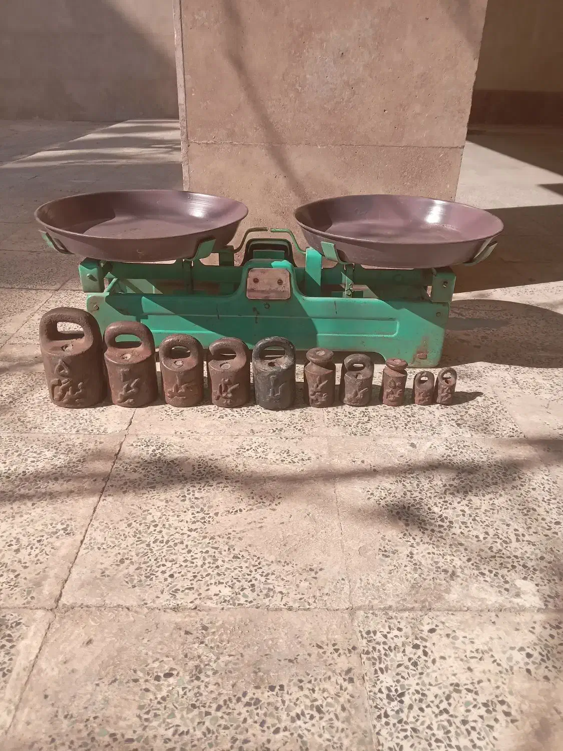 ترازو قدیمی|کلکسیون اشیاء عتیقه|شهریار, شهرک شاهد|دیوار