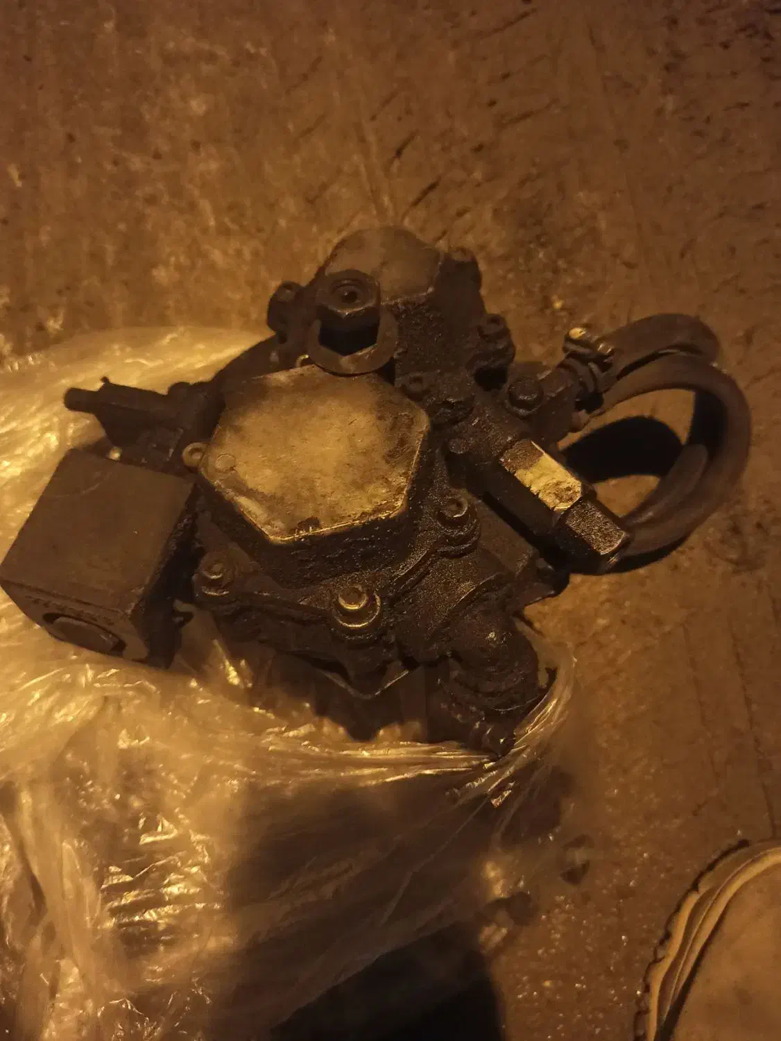 رگلاتور سی آن جی سالم|قطعات یدکی و لوازم جانبی|رشت, معلولین|دیوار