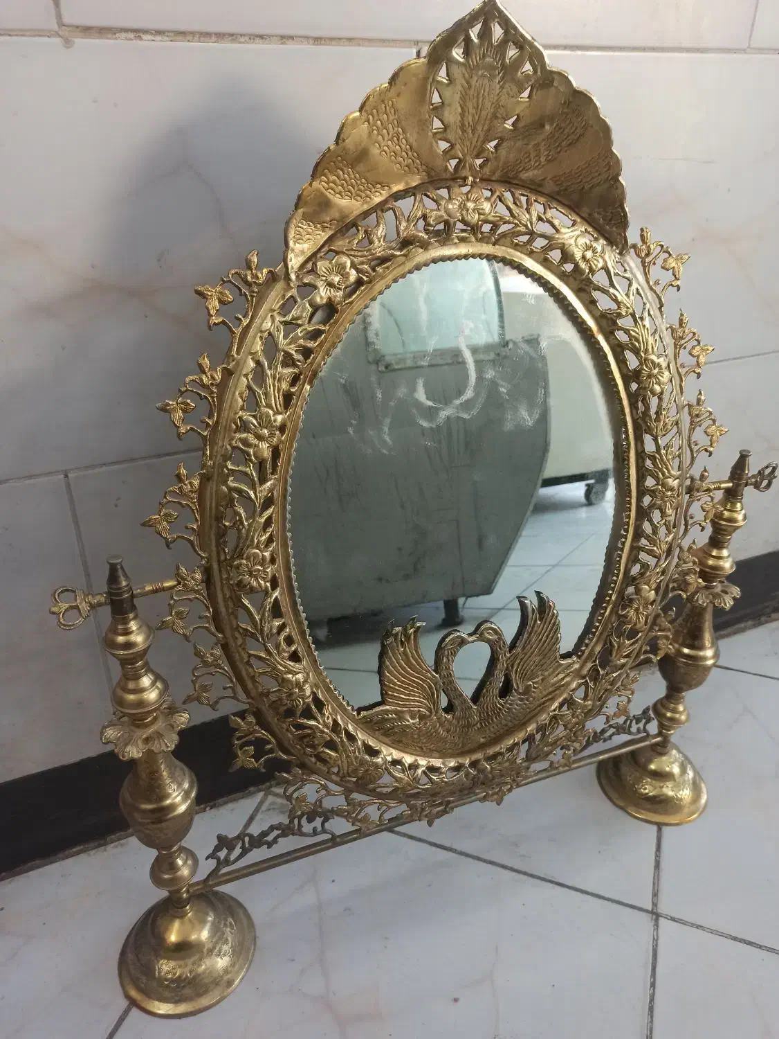 آینه و شمعدان برنجی با قدمت|کلکسیون اشیاء عتیقه|مشهد, انصار|دیوار