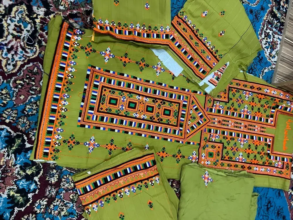 فروشی لباس چرخ دوز|لباس|چابهار, |دیوار