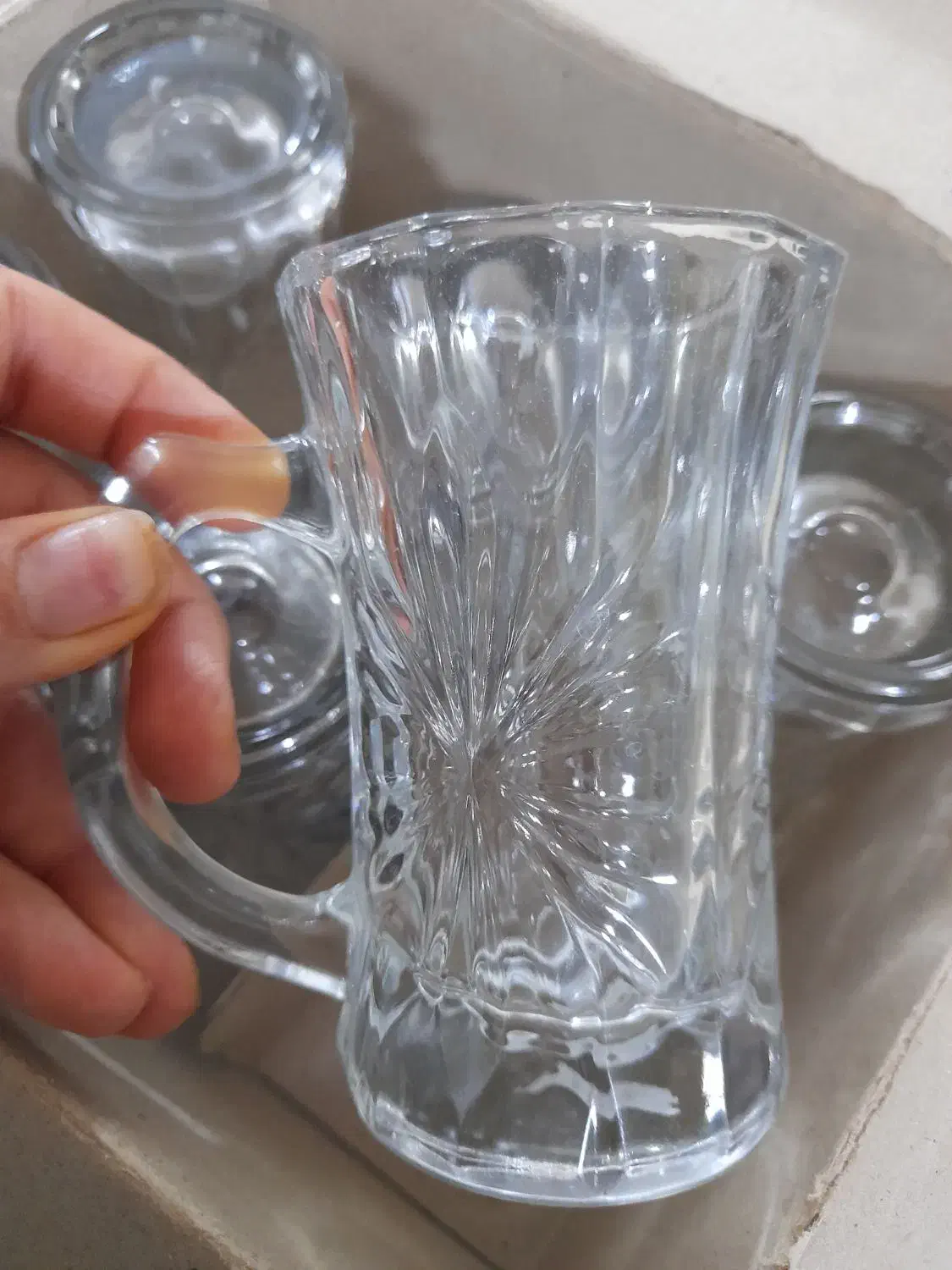 استکان چای خوری|ظروف سرو و پذیرایی|بروجرد, |دیوار