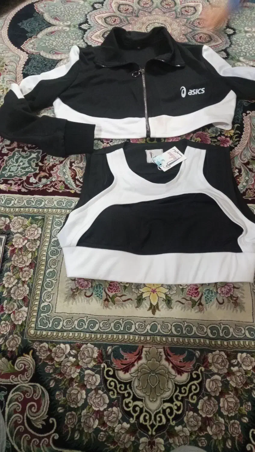 نیم تنه پارچه کش|لباس|قلعه نو, |دیوار