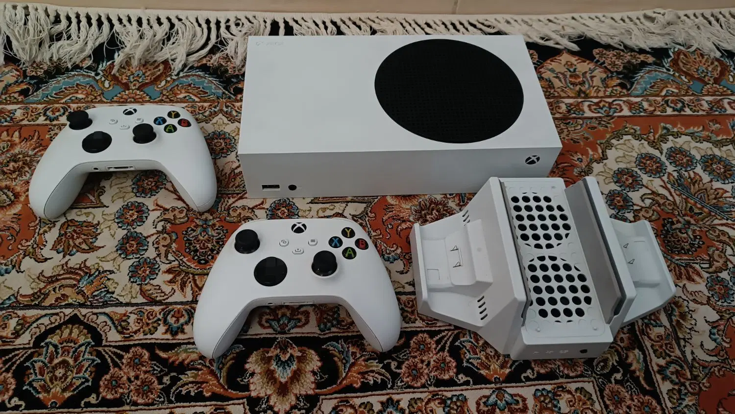 Xbox series s|کنسول، بازی ویدئویی و آنلاین|شیراز, شهرک مطهری|دیوار