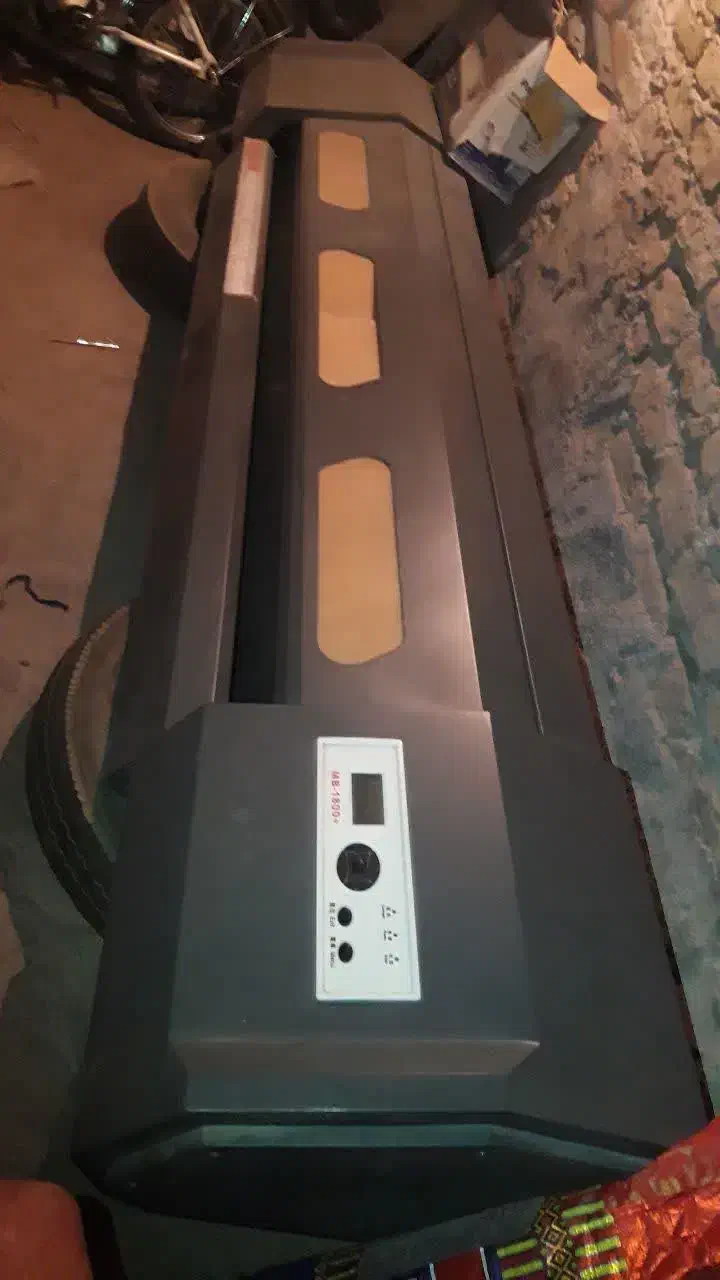 دستگاه  پلاتر ۶ رنگ چاپ عکس  روی بوم و طلق فلکسی|ماشین‌آلات صنعتی|معصومیه, |دیوار