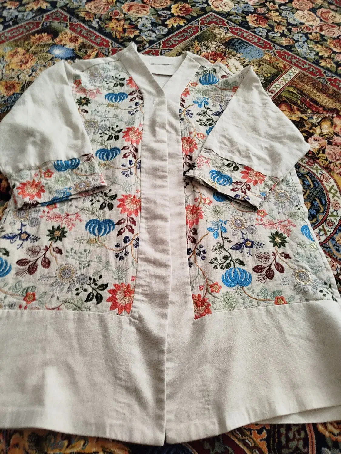 فروش مانتو شیک|لباس|قم, شهرک امام حسین|دیوار